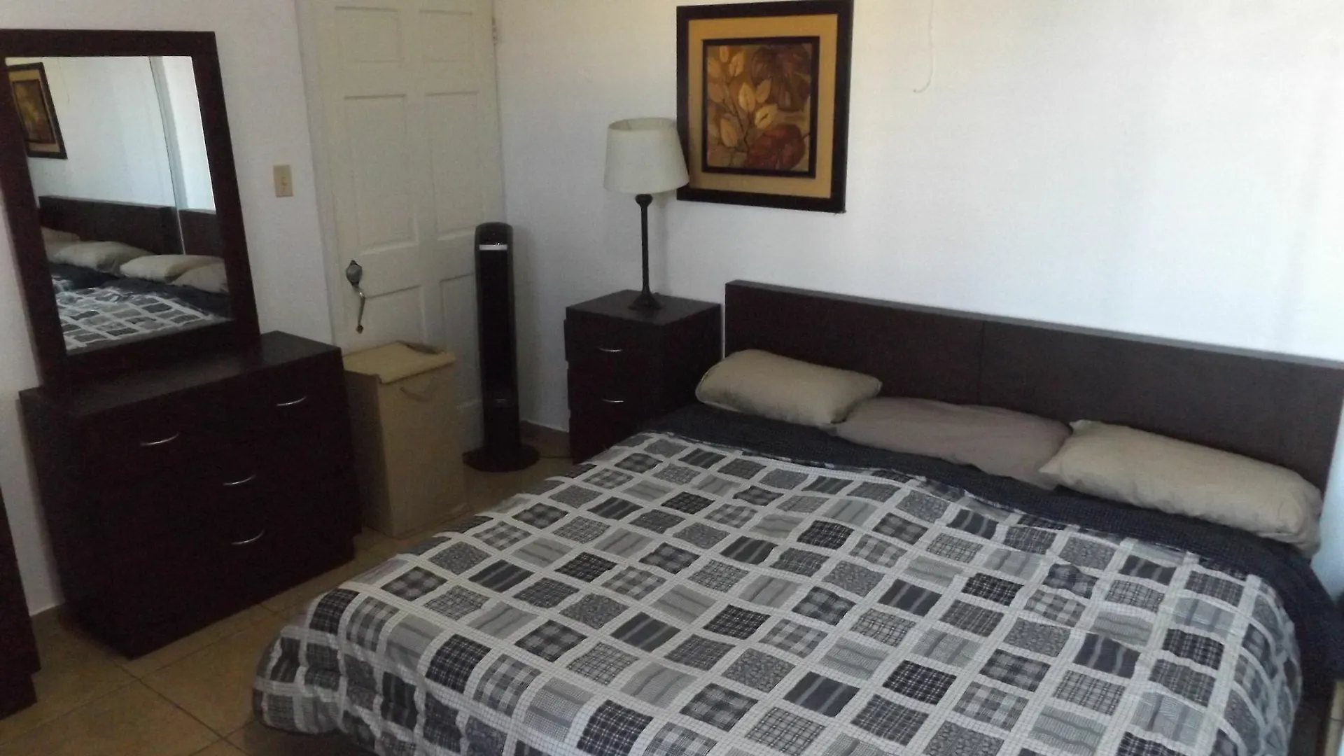 Ramey Luxury Apartments 阿瓜迪亚